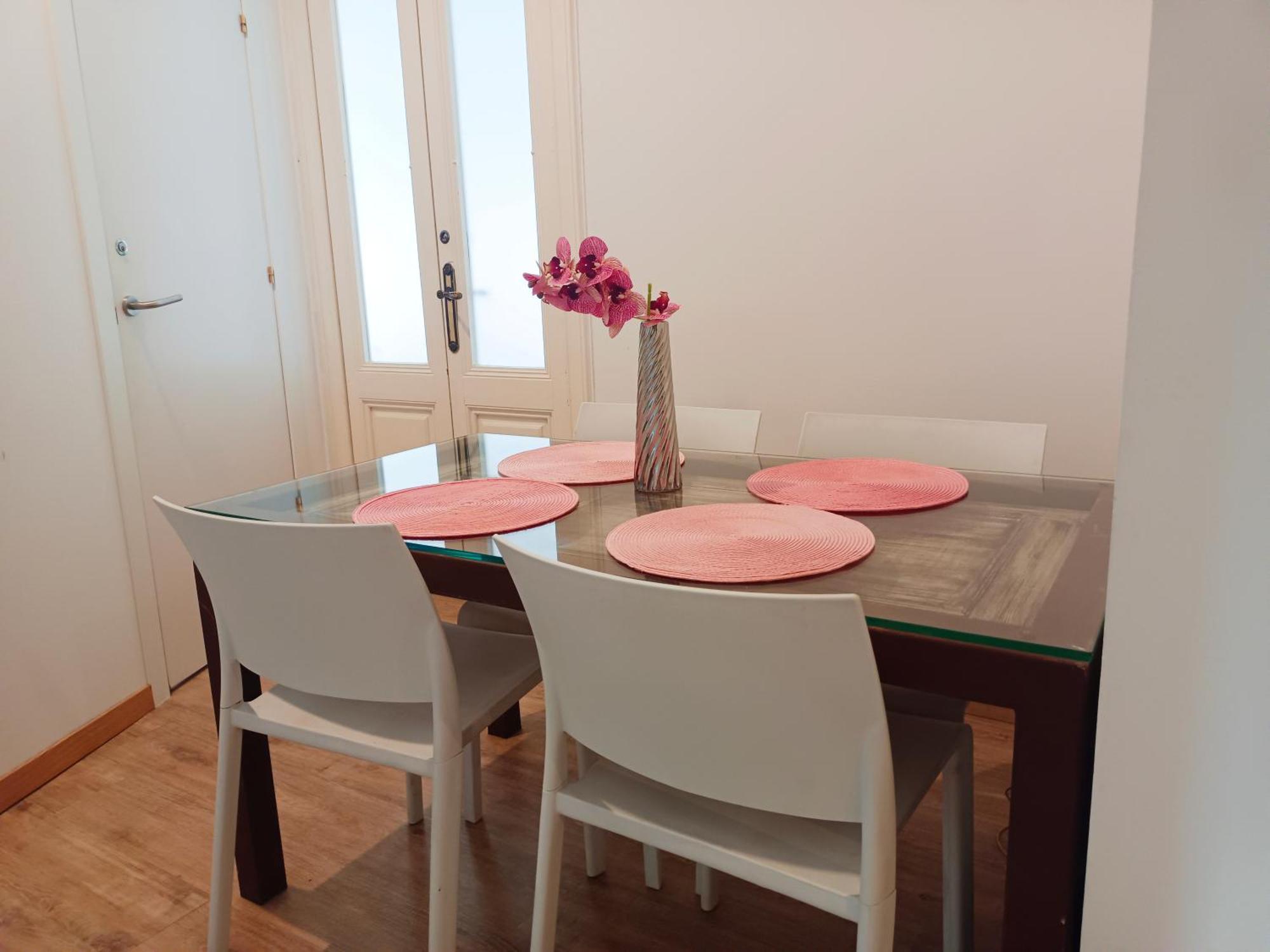 Private Room By El Born Barcelona Exterior photo