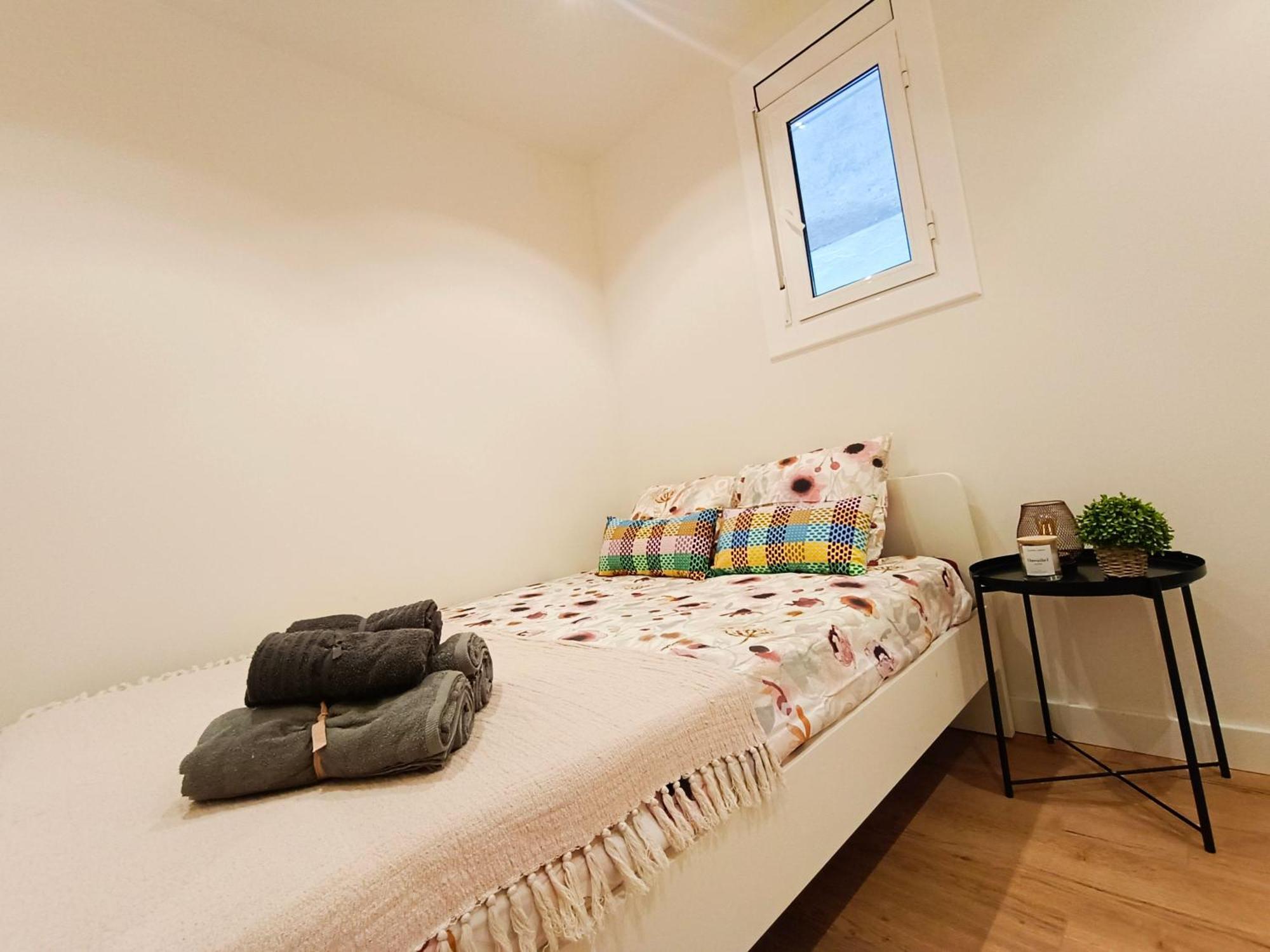 Private Room By El Born Barcelona Exterior photo